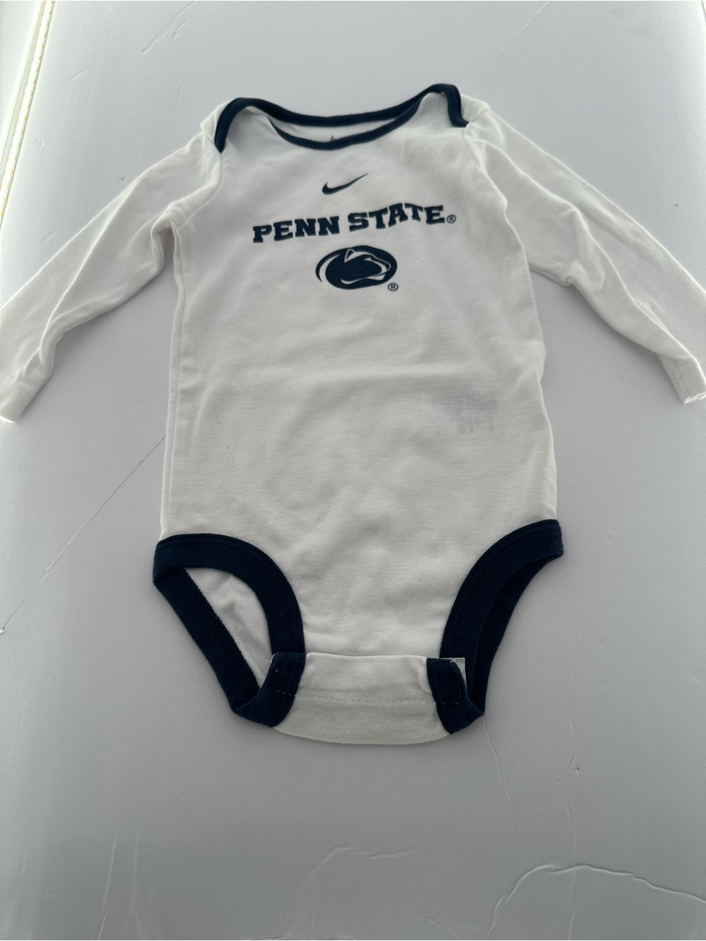 Nike White & Navy Penn State Infant One-Piece Bodysuit Size 6/9M
